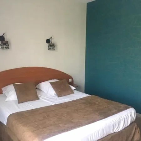 Logis Les 3 Marchands Bressuire