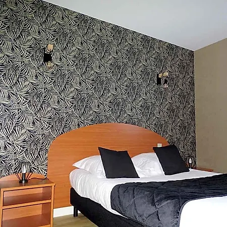 Hotel Logis Les 3 Marchands Bressuire