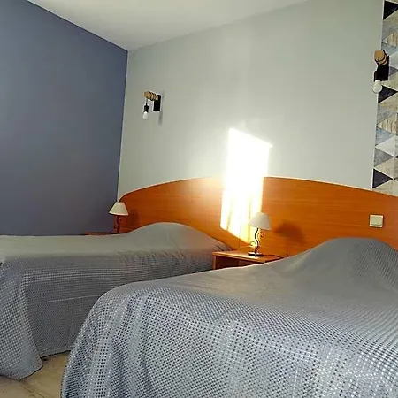 Logis Les 3 Marchands Bressuire