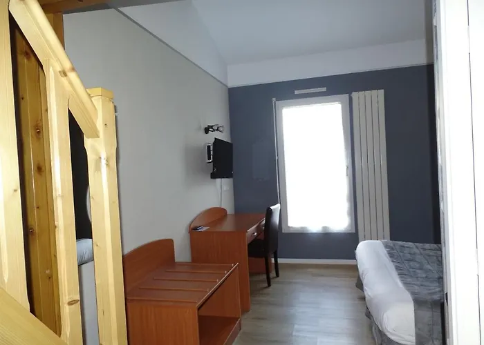 Ξενοδοχείο Logis Les 3 Marchands